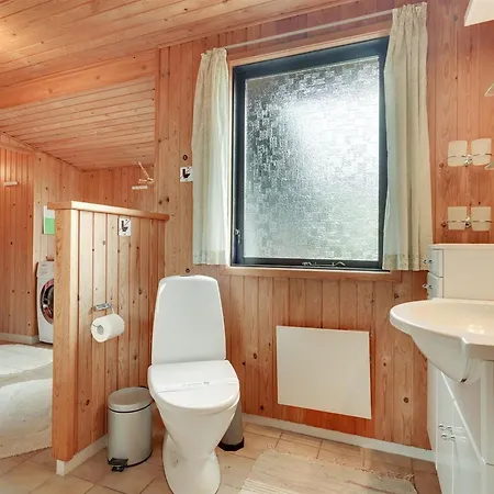 Frigga - 400m From The Sea By Interhome *